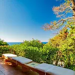 Averla-costa Paradiso, Con Giardino Vista Graniti E Mare