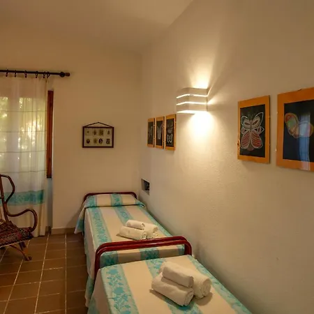 Averla-costa Paradiso, Con Giardino Vista Graniti E Mare