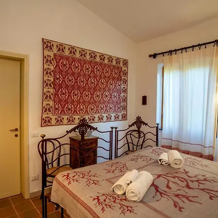 Averla-costa Paradiso, Con Giardino Vista Graniti E Mare Villa Costa Paradiso