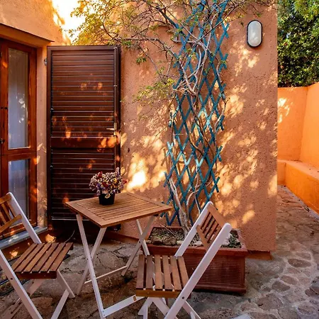 Villa Averla-costa Paradiso, Con Giardino Vista Graniti E Mare *
